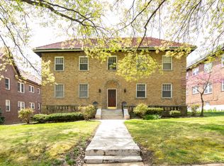 7712 Shirley Dr #2E, Saint Louis, MO 63105
