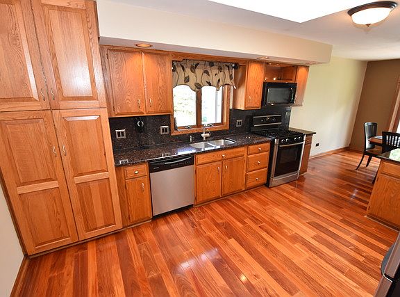 4th image of 6N441 Brierwood Dr