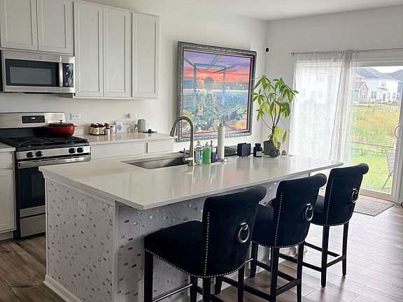 3rd image of 103 Ellis Rd