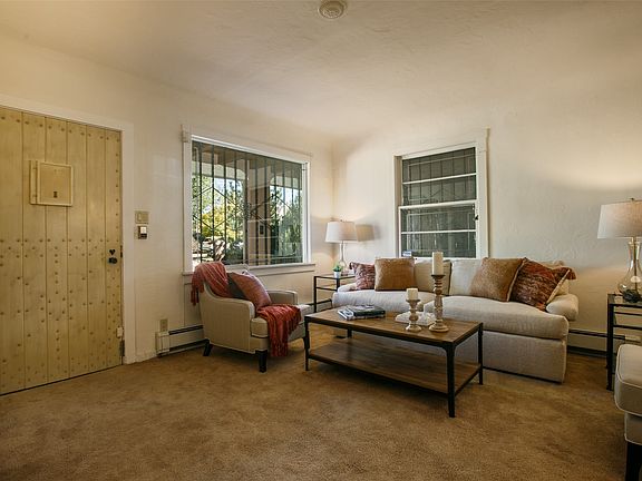 5th image of 110 E Berger St