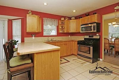 5th image of 4413 Forest Creek Dr