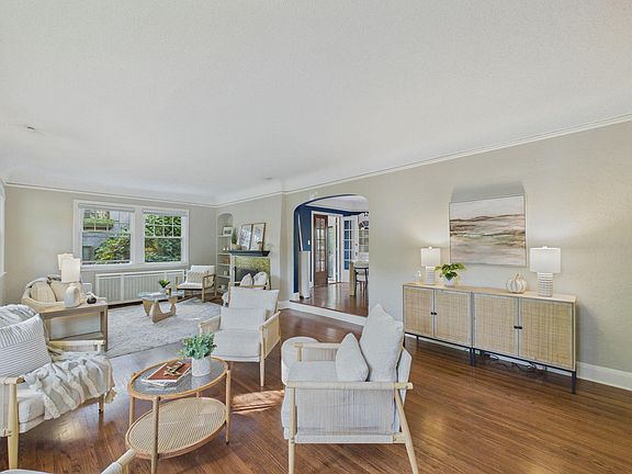 5th image of 3944 Xerxes Ave S