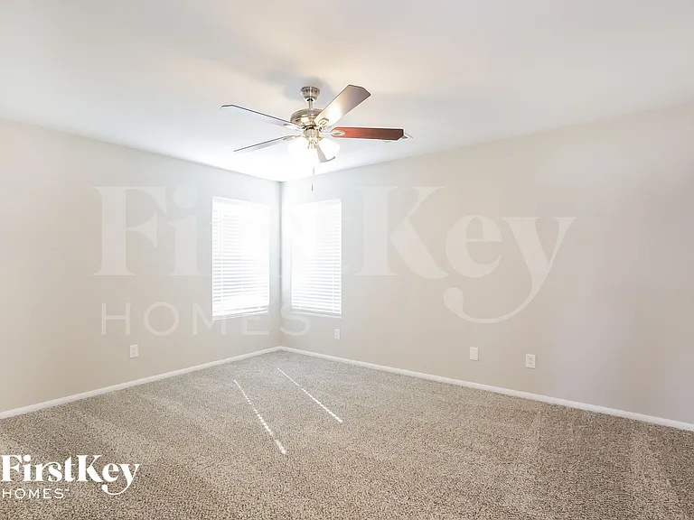 10219 Falling Needle Ave — Photo 8