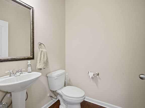 5th image of 119 Meadowlark Way