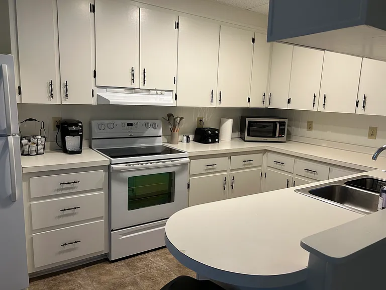 600 Powell Dr — Photo 11