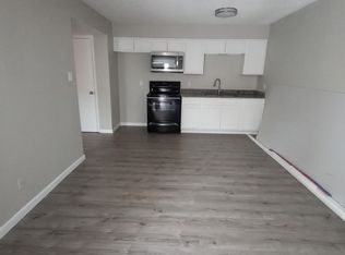 2211 N Elm St #5, Denton, TX 76201