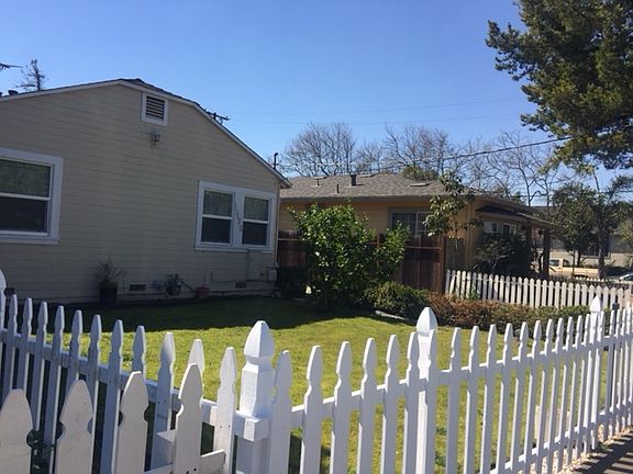 3rd image of 1439 Sanborn Ave