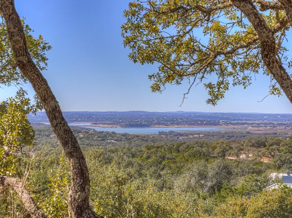 1221 Sundown Trl, Fischer, TX 78623