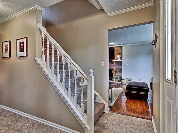2nd image of 112 Glenbrook Dr