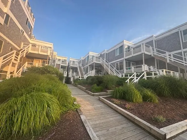 539 Dune Rd #27 — Photo 21