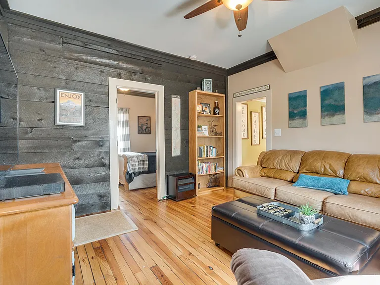 503 Sioux St — Photo 12