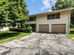 1303 N Kiger Rd, Independence, MO 64050