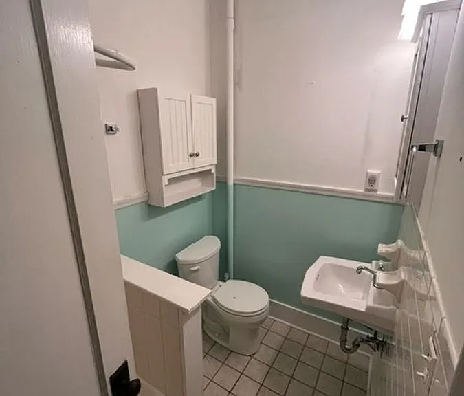 104 S Walnut St — Photo 8