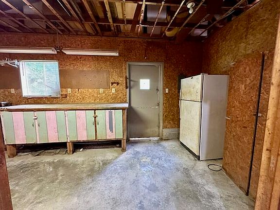 5th image of 1704 Keenland Dr