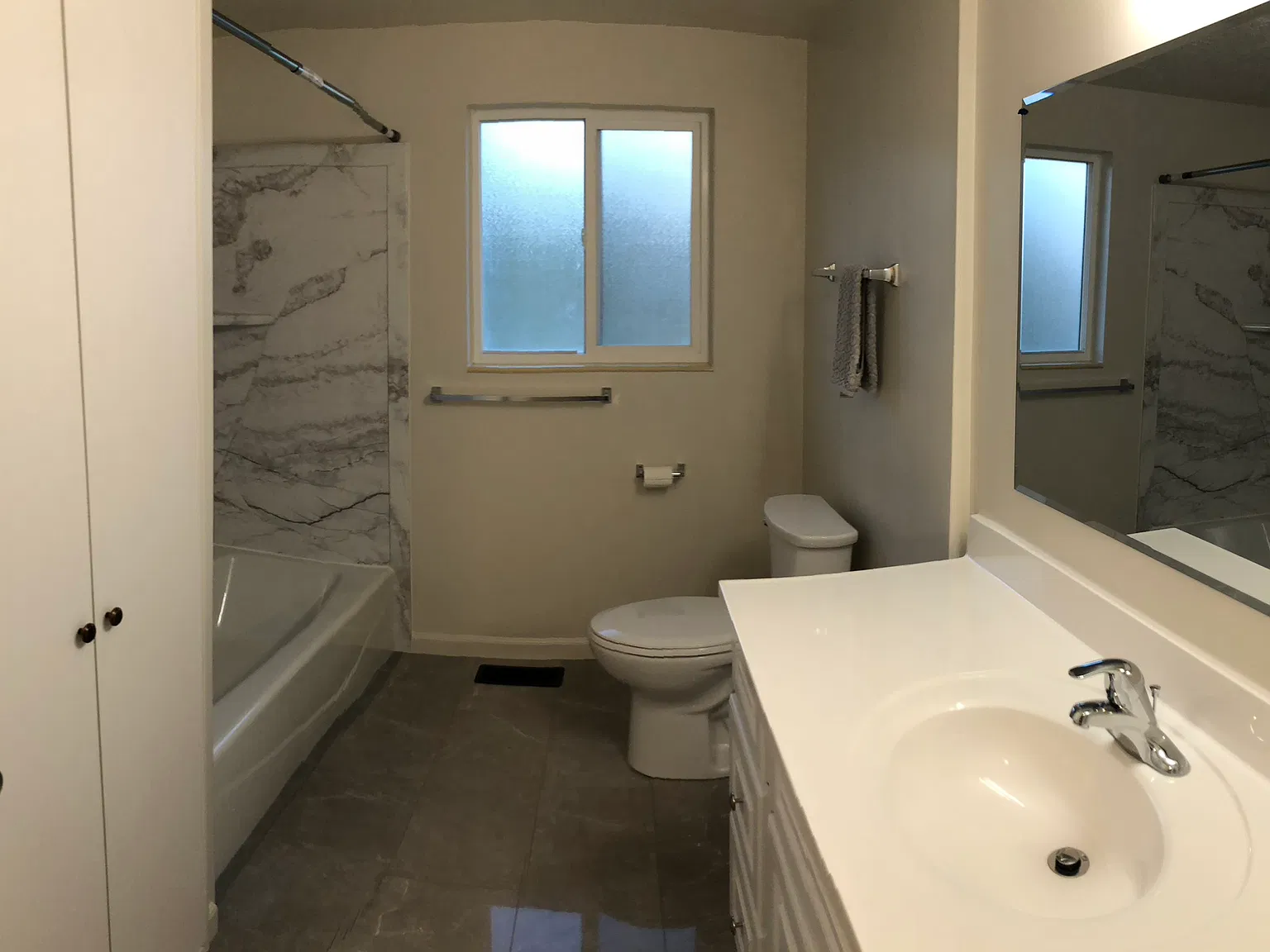 4323 S 4710 W — Photo 2