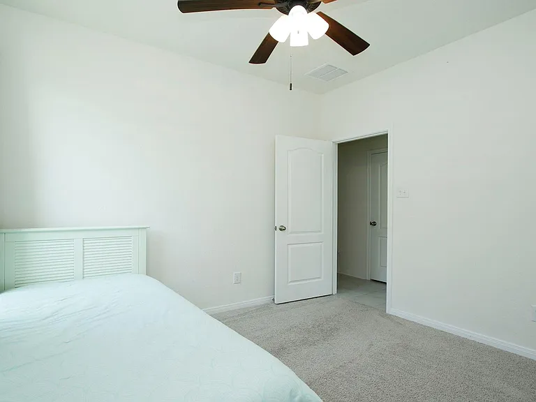 7219 Bakersfield Ct — Photo 31
