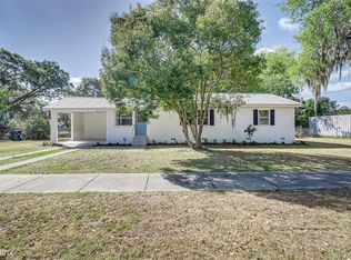 711 Sunset Ave, Auburndale, FL 33823