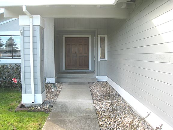 2nd image of 1681 Cerro Sonoma Cir