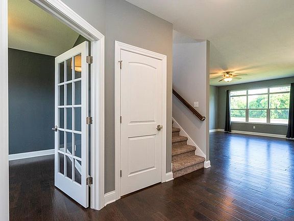 5th image of 26185 Carronade Dr