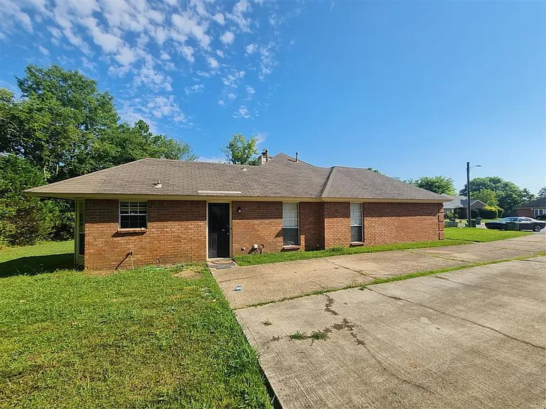 3661 Horseshoe Cir — Photo 15