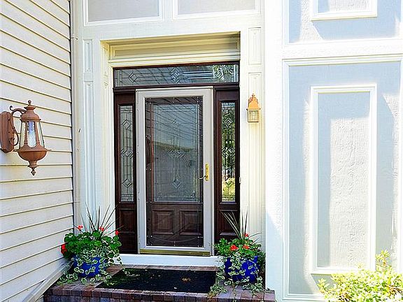 2nd image of 4N468 S Robert Frost Cir