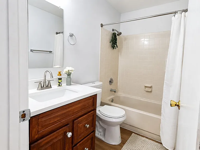 10 - Hallway full bathroom_07212026