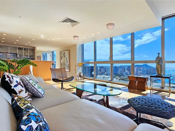 1177 Queen St APT 4610, Honolulu, HI 96814