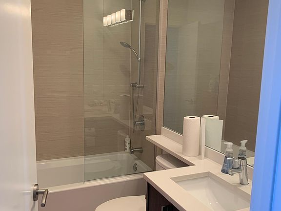 4th image of 1808 N California Ave #3