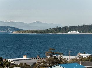 1316 Farragut Dr, Coupeville, WA 98239
