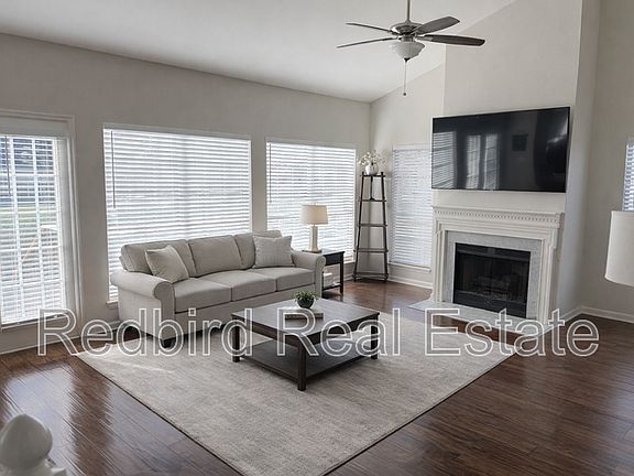 2nd image of 260 Ben Brush Cir