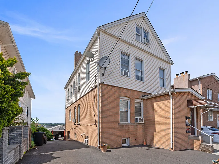 9119 Newkirk Ave #3 — Photo 1