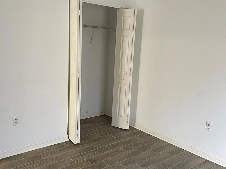 4230 Arcadia Ave — Photo 18