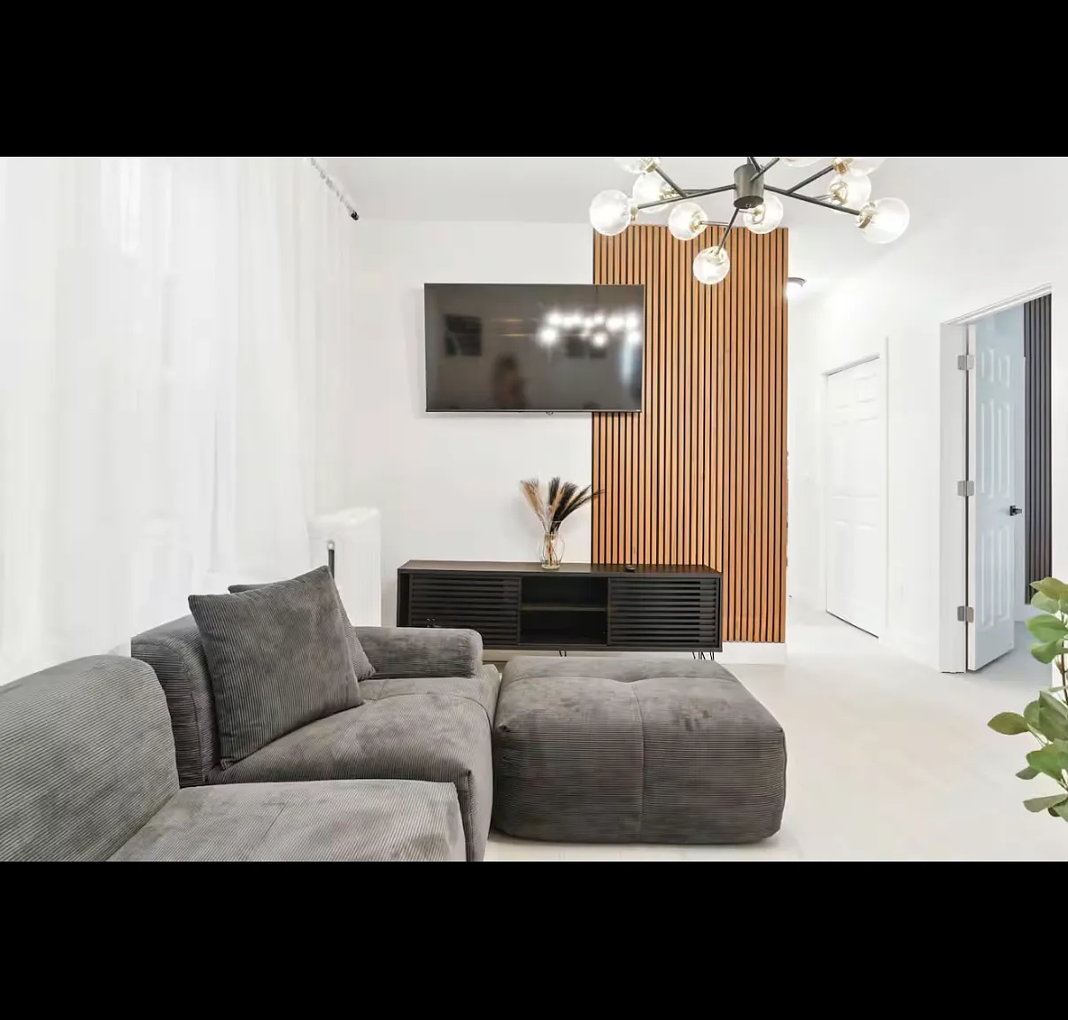 3 bed, 1150 sqft, $2,600 — Photo 4