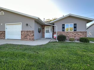 2708 9th St SW, Willmar, MN 56201