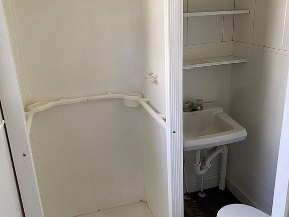 4th image of 1013 S 9th St #2