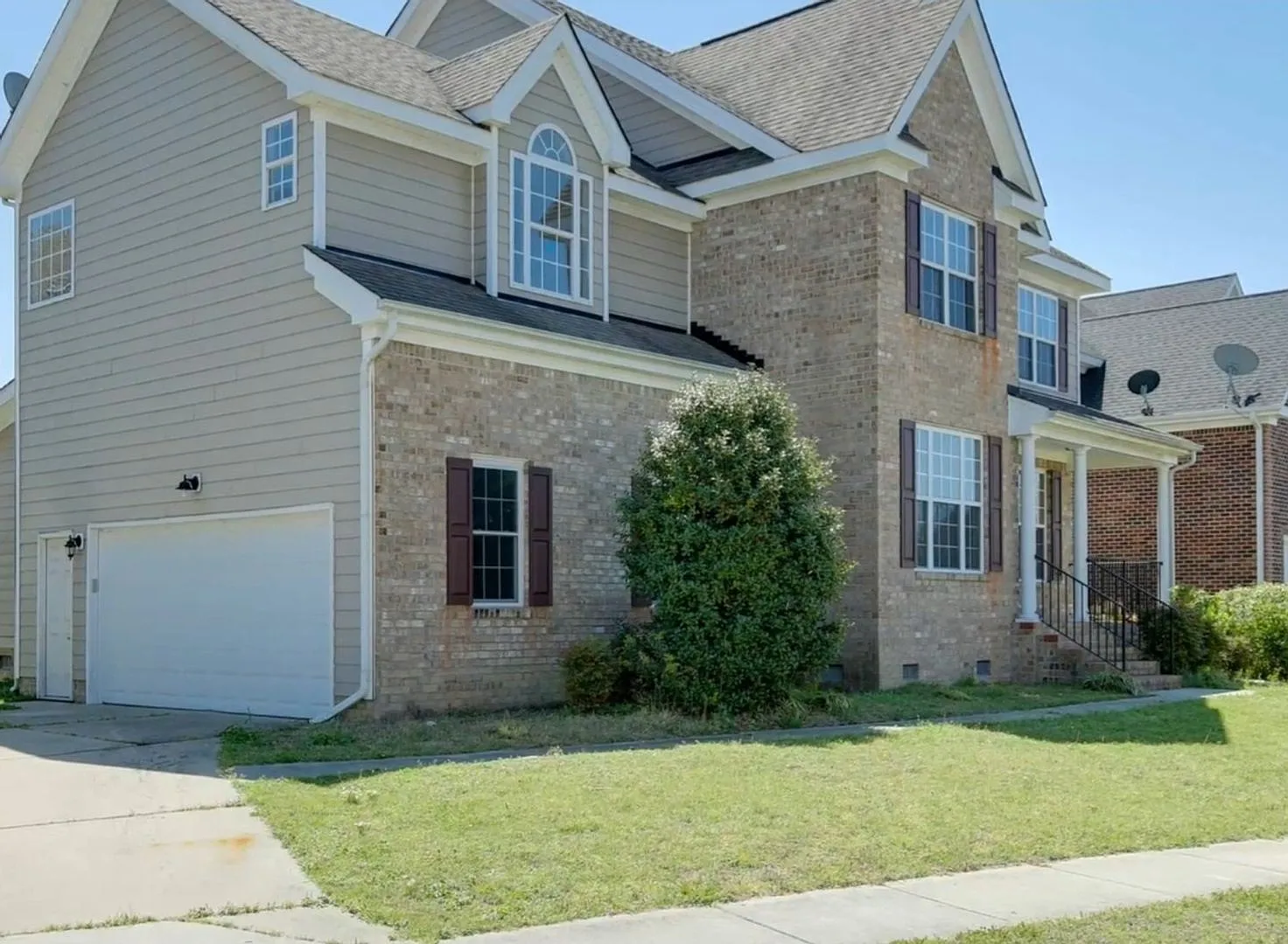 Spacious 5BR House in Suffolk — Photo 2