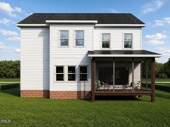 3rd image of 306 Hickory Dr