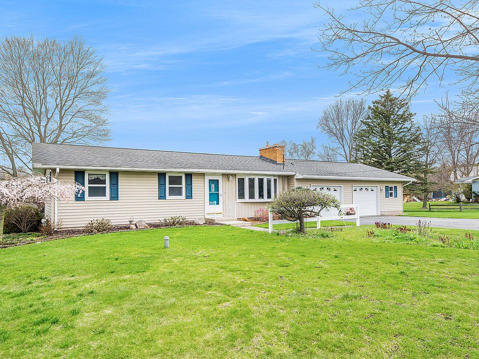 11081 Long Lake Dr, Sparta, MI 49345 Zillow