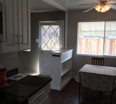 5th image of 1025 Roosevelt Ave