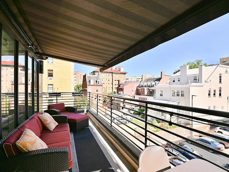 2012 Kalorama Rd NW #8A — Photo 38