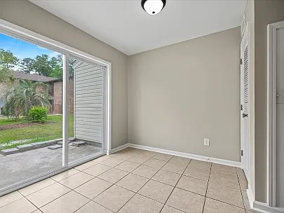 731 Coventry Ln #C — Photo 14