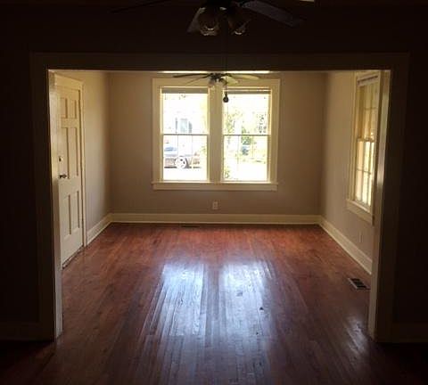 4th image of 2319 Sorentrue Ave