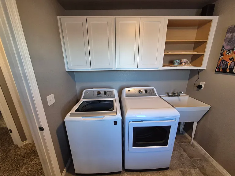 Shared Laundry (Loft and Master Bedrooms)