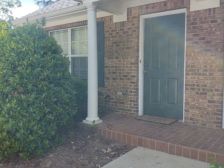 2738 W Tharpe St #401 — Photo 3