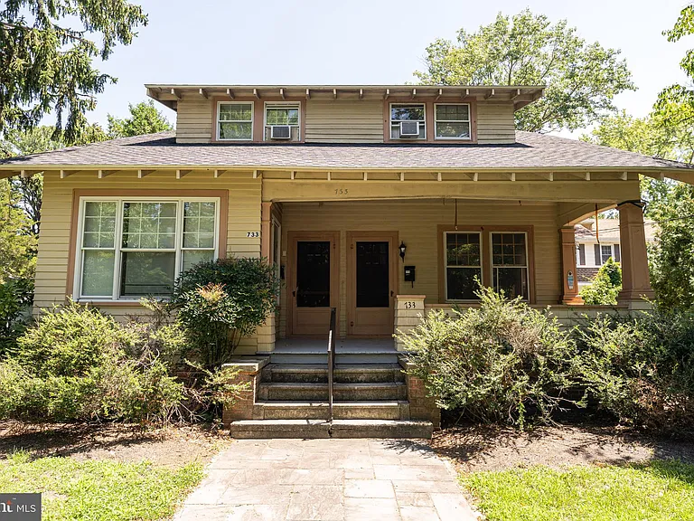 733 Camden Ave #B — Photo 1