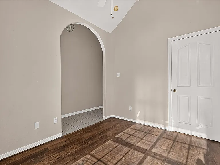 8503 Raybluff Ln — Photo 8
