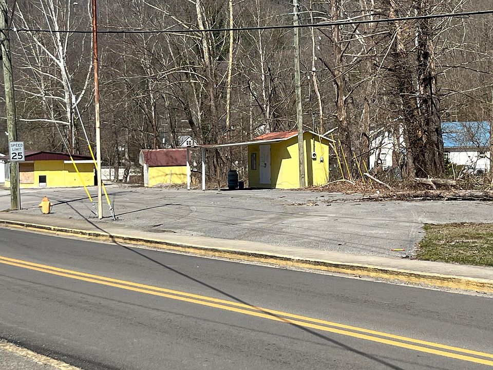 2nd image of 1313 E Main St