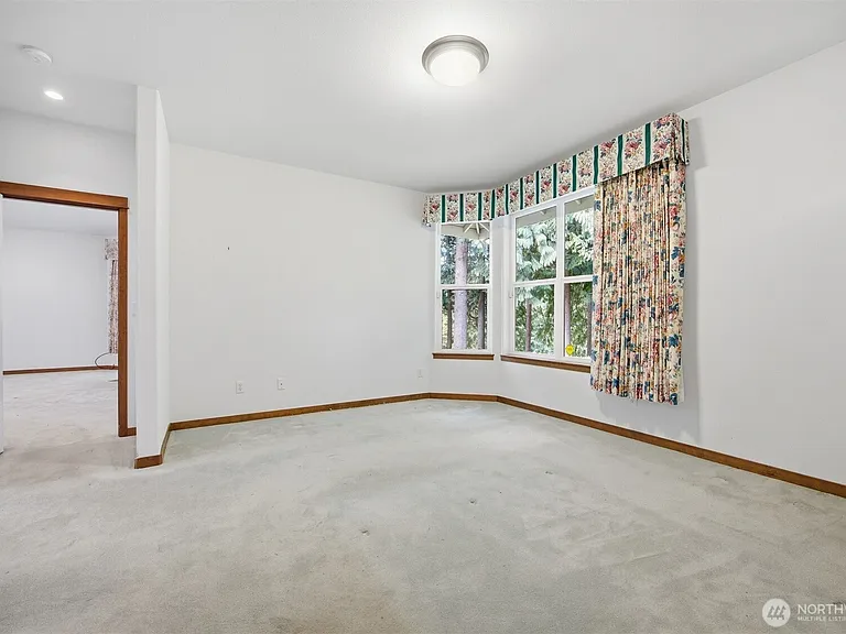 237 Creekview Crst — Photo 19