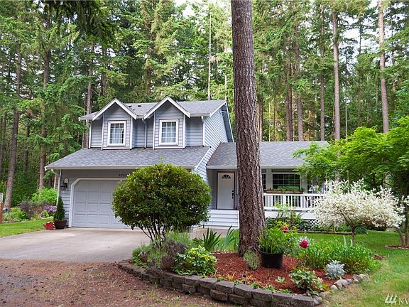 2nd image of 22603 Brookside Ct SE
