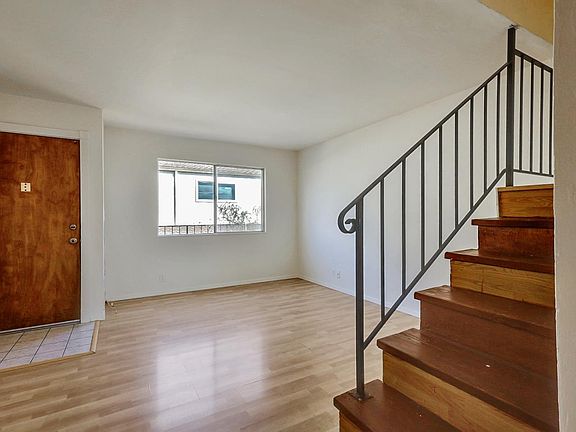 4th image of 355 Laurel Ave APT 12